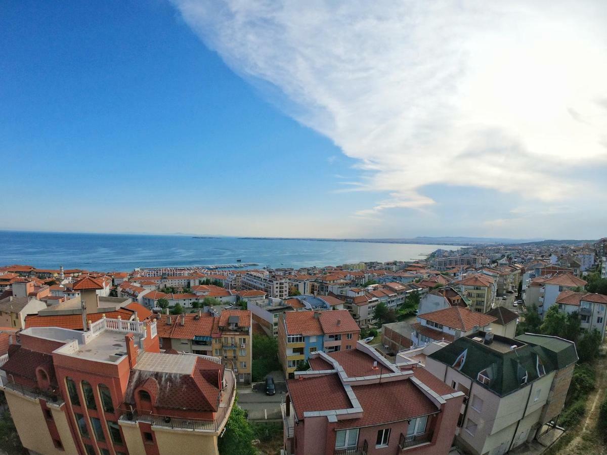 Apartment In St. Vlas With Terrace Sveti Vlas Exteriör bild