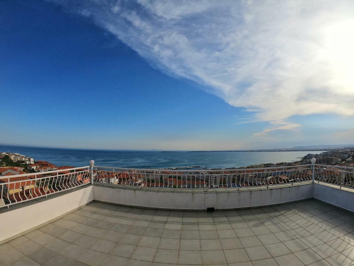 Apartment In St. Vlas With Terrace Sveti Vlas Exteriör bild